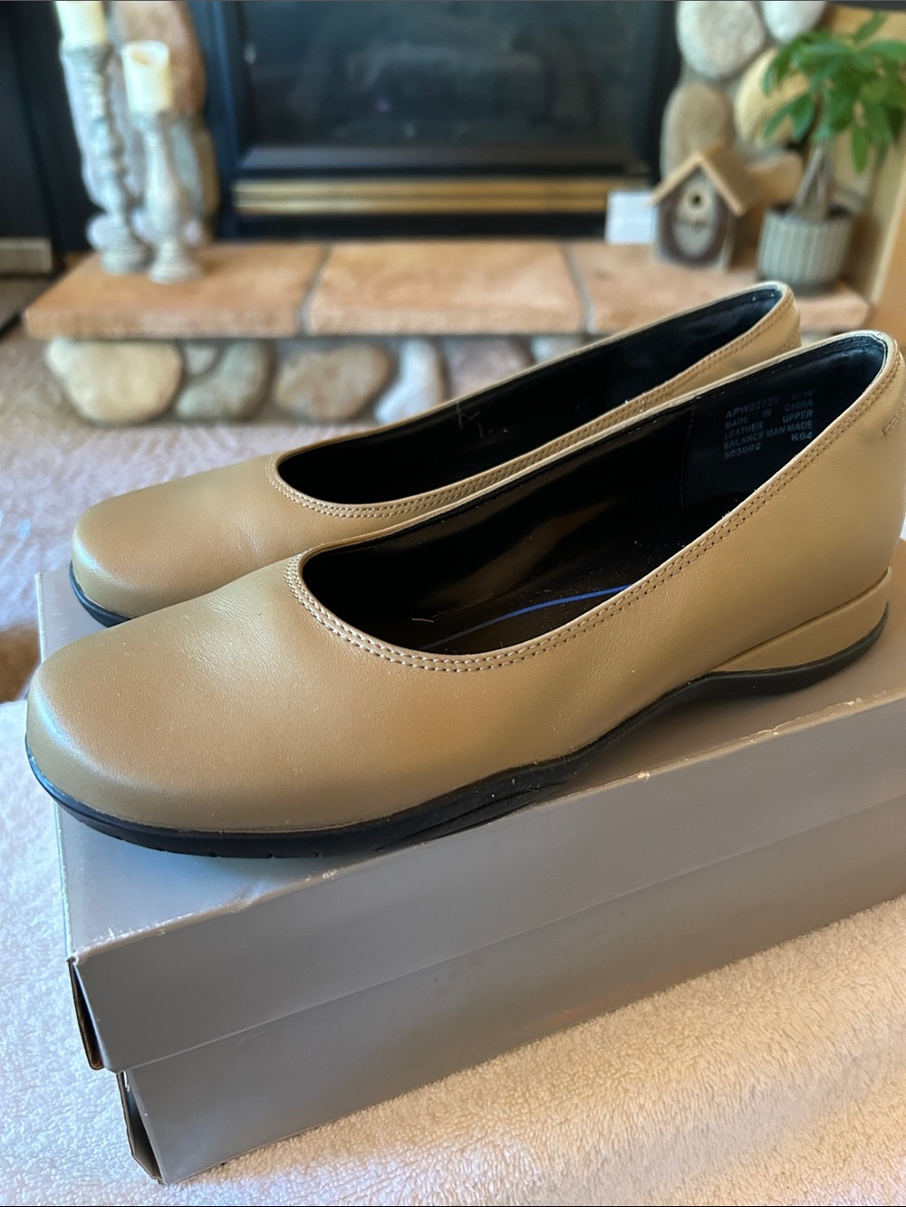 Rockport Women's Eris Tan Slip-On Ballet Dress Flats, Size 6.5, NEW, APW2273